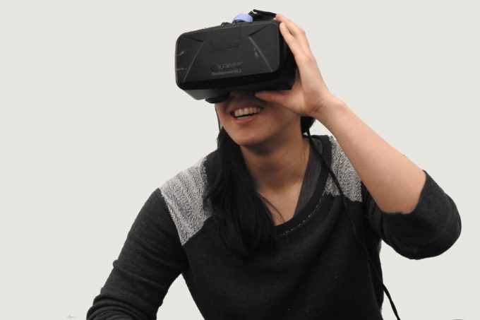 Virtuaalitodellisuus (Virtual Reality) on pikkuhiljaa rantautumassa nettikasinoille jäädäkseen - pelaa rahapelejä VR-laseilla! Lue lisää aiheesta tästä.